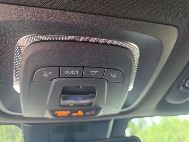 2026 Toyota C-HR SE - Photo 24