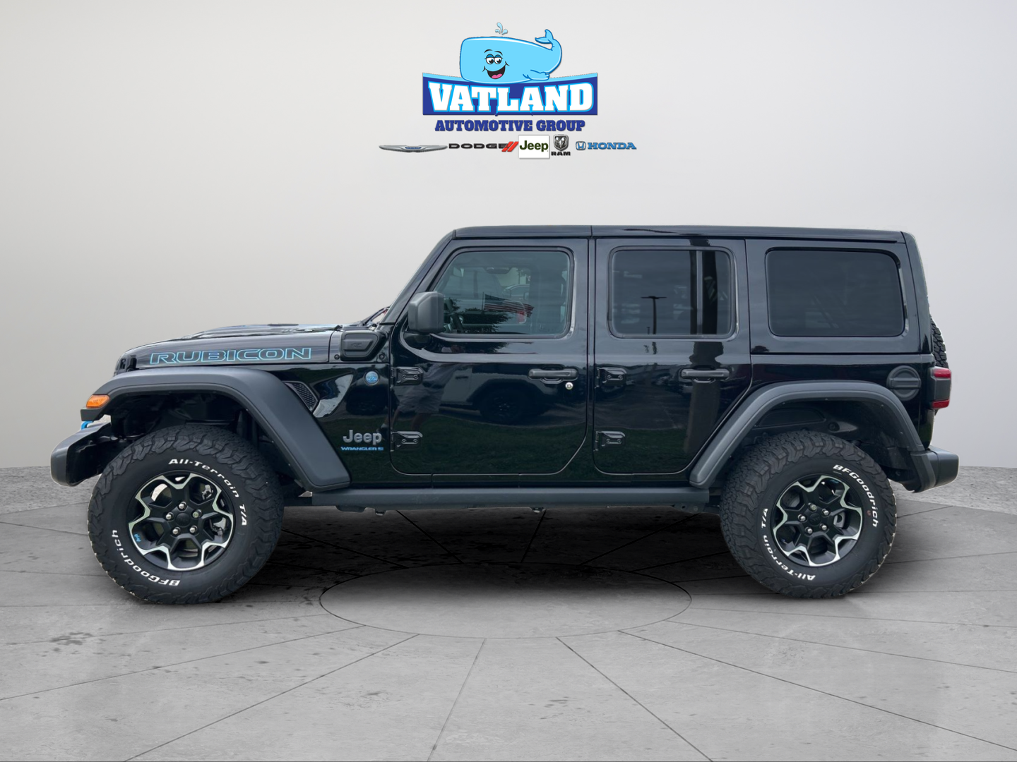 Used 2023 Black Jeep  image 2