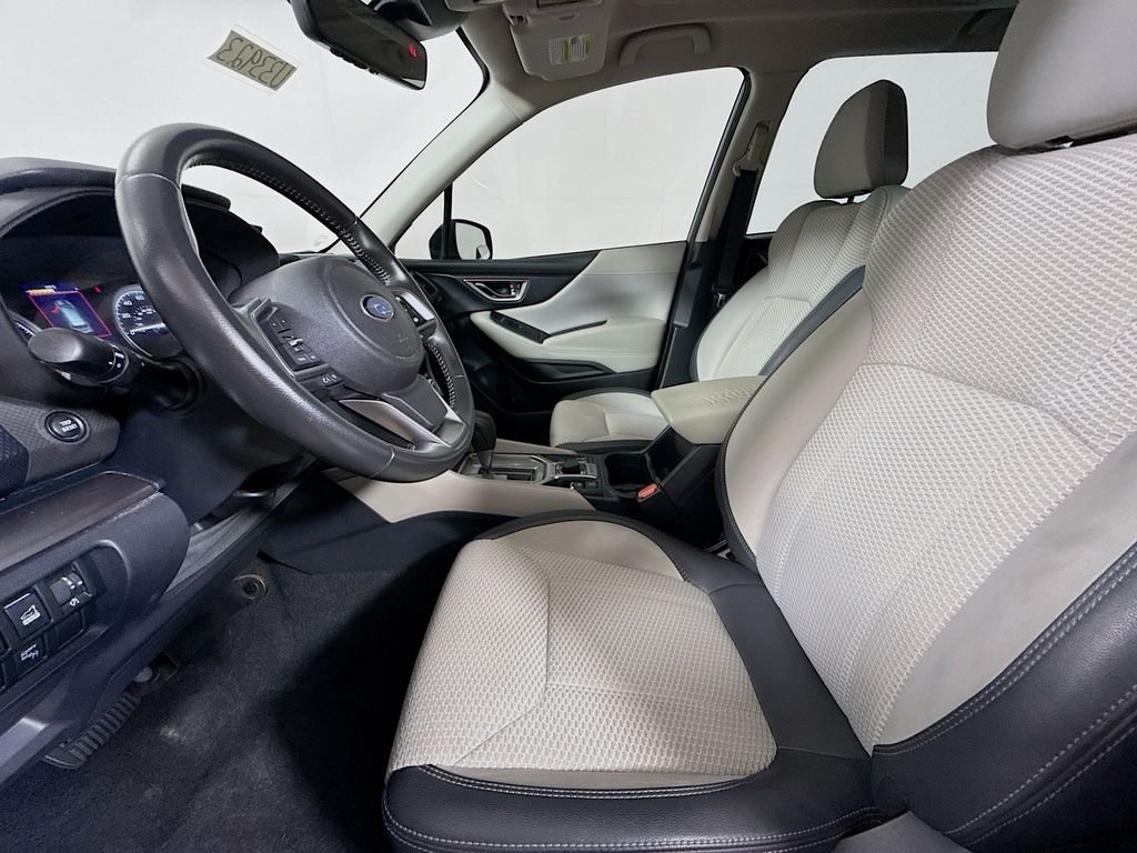 Used 2023 Horizon Blue Pearl Subaru Premium image 20
