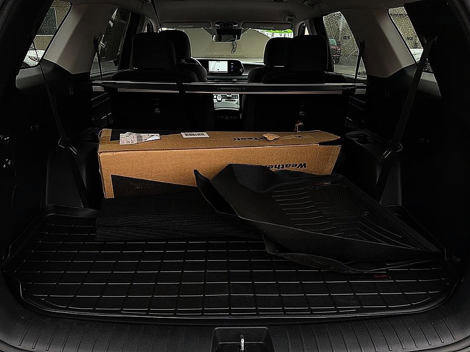 Used 2023 Abyss Black Pearl Hyundai SEL image 29