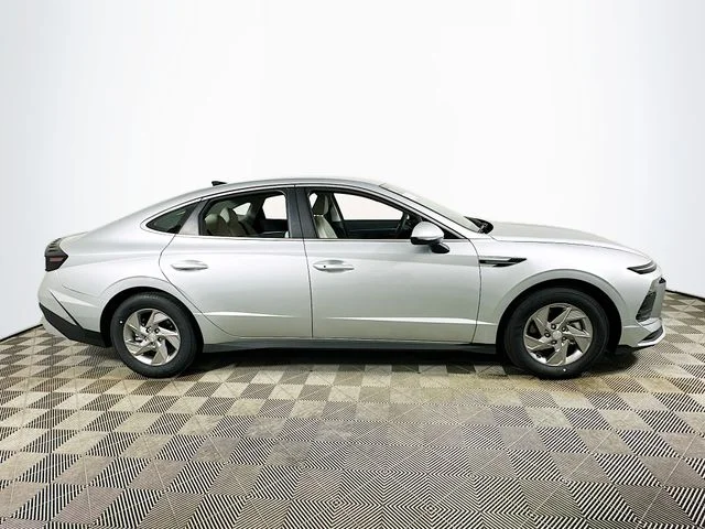 New 2026 Hyundai SONATA SE