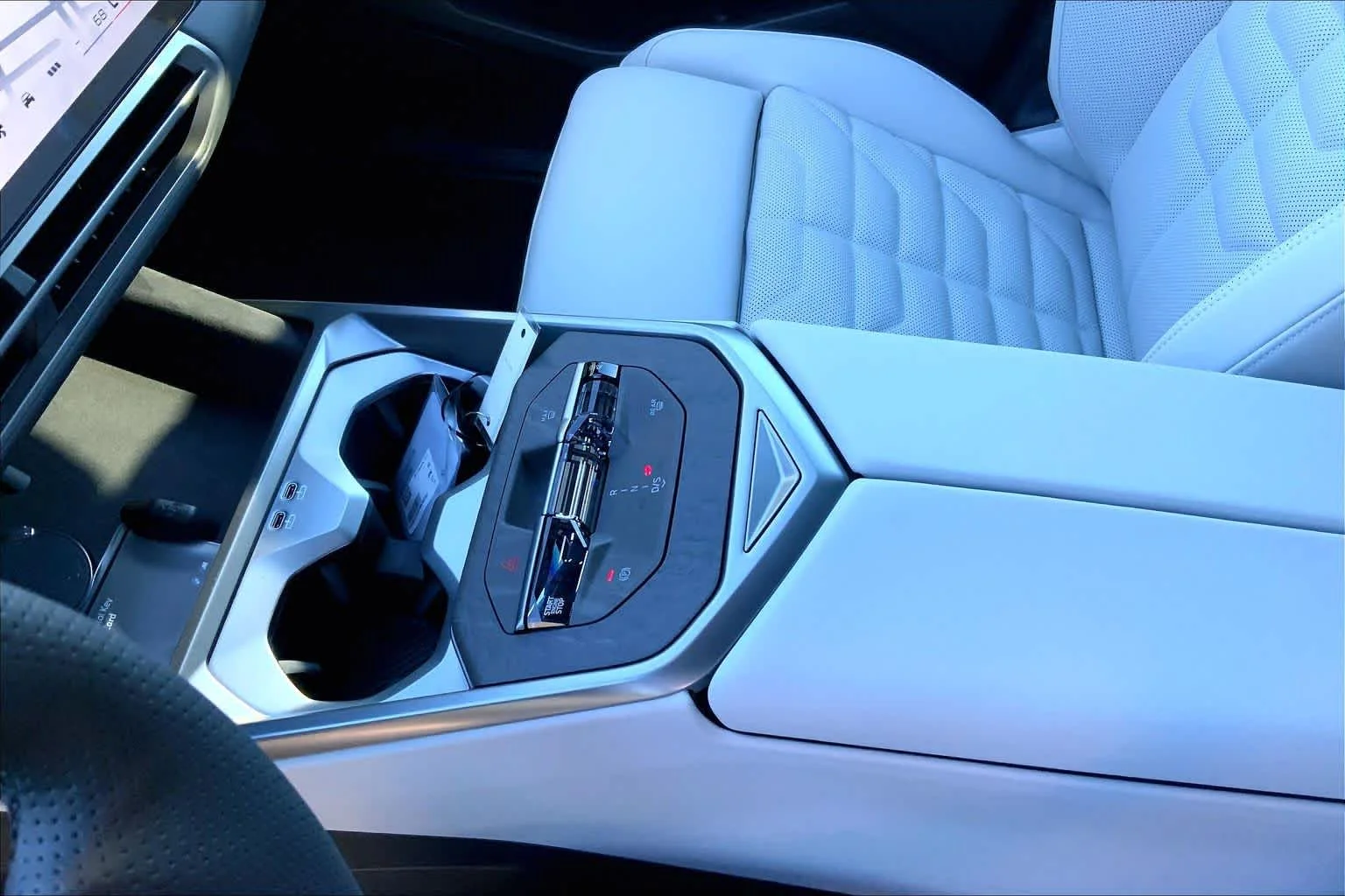 New 2027 Space Silver Metallic BMW 40 xDrive image 7