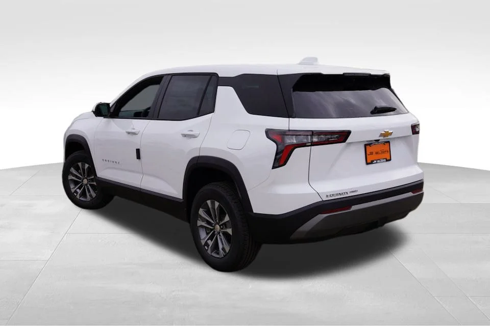 New 2026 Summit White Chevrolet LT image 5