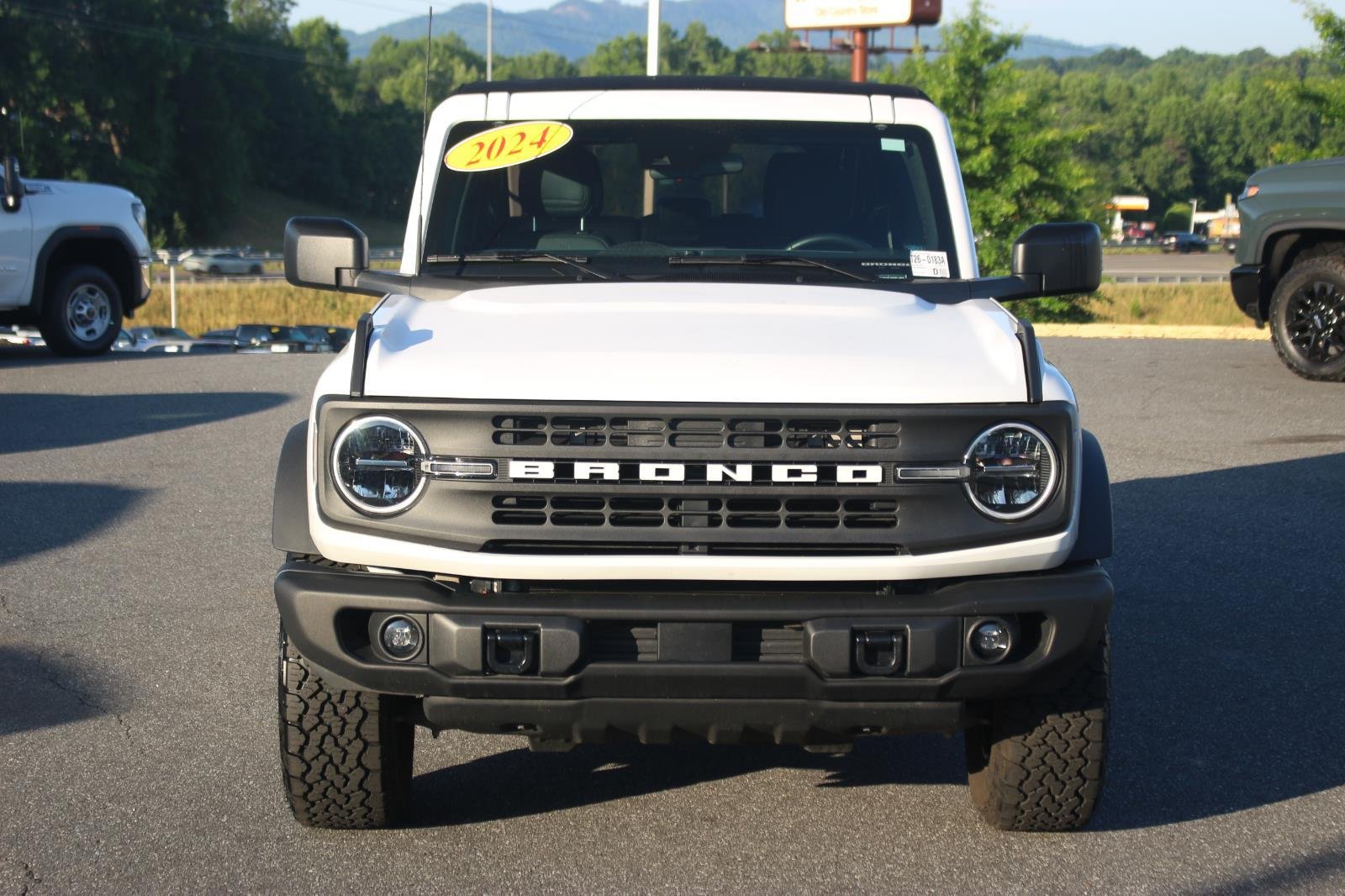 Used 2024 White Ford Black Diamond image 2