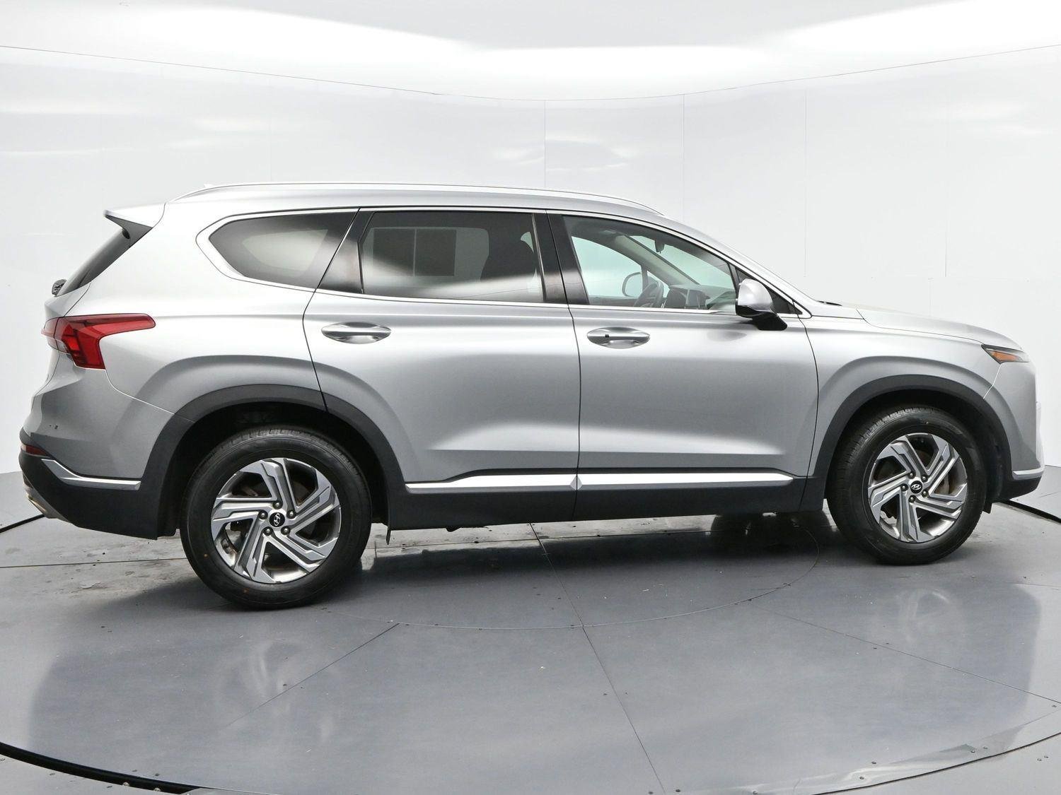 Used 2021 Shimmering Silver Hyundai SEL image 8