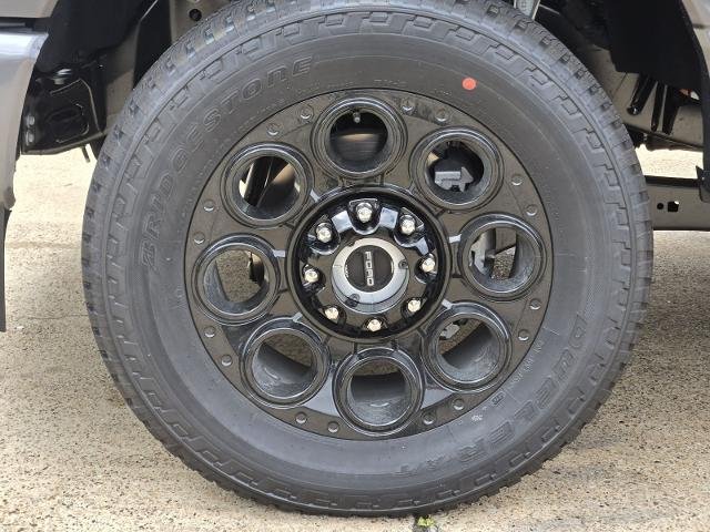 New 2026 Carbonized Gray Metallic FORD F-250® Lariat® image 27