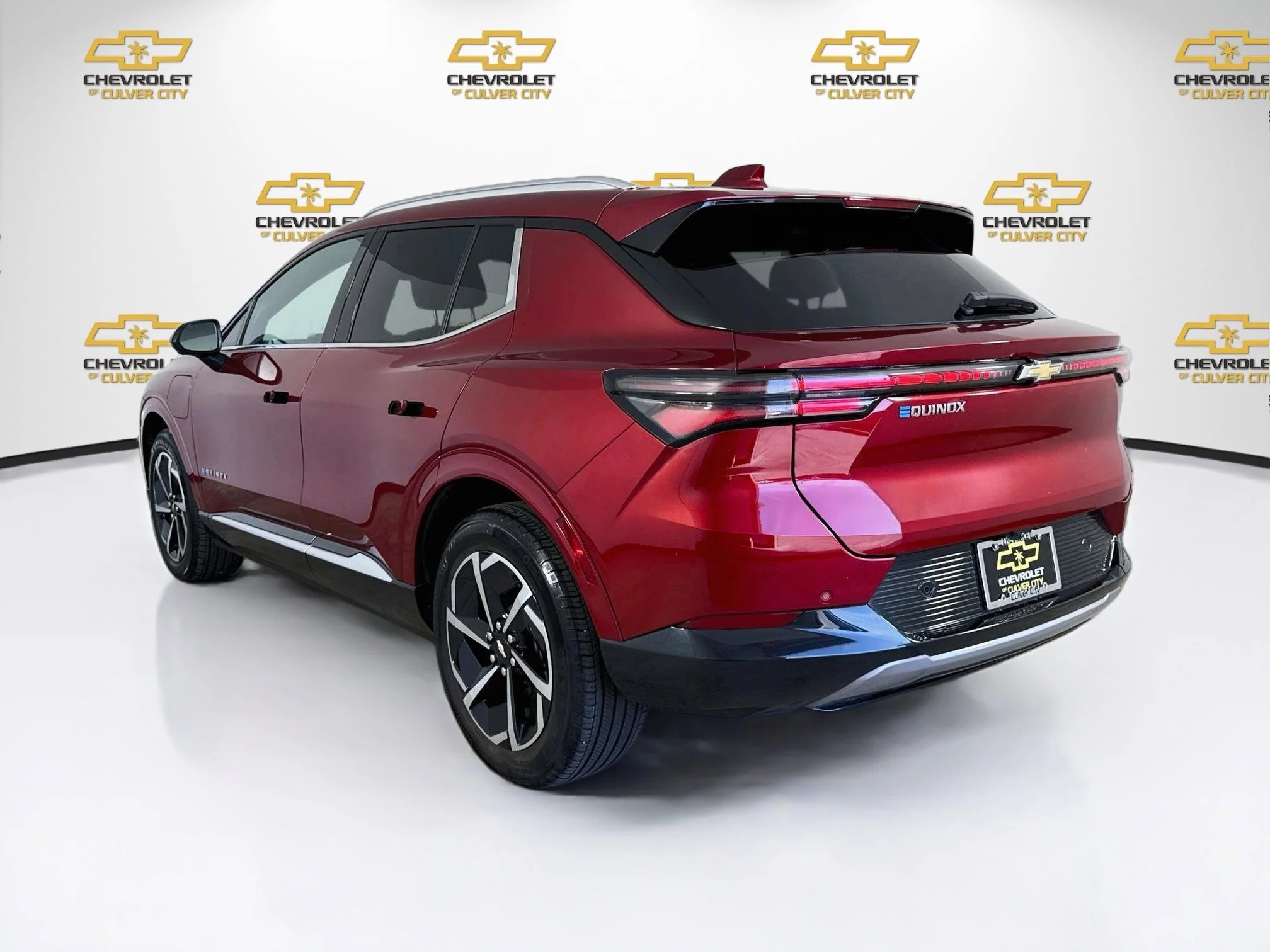 Used 2025 Radiant Red Tintcoat Chevrolet LT image 6