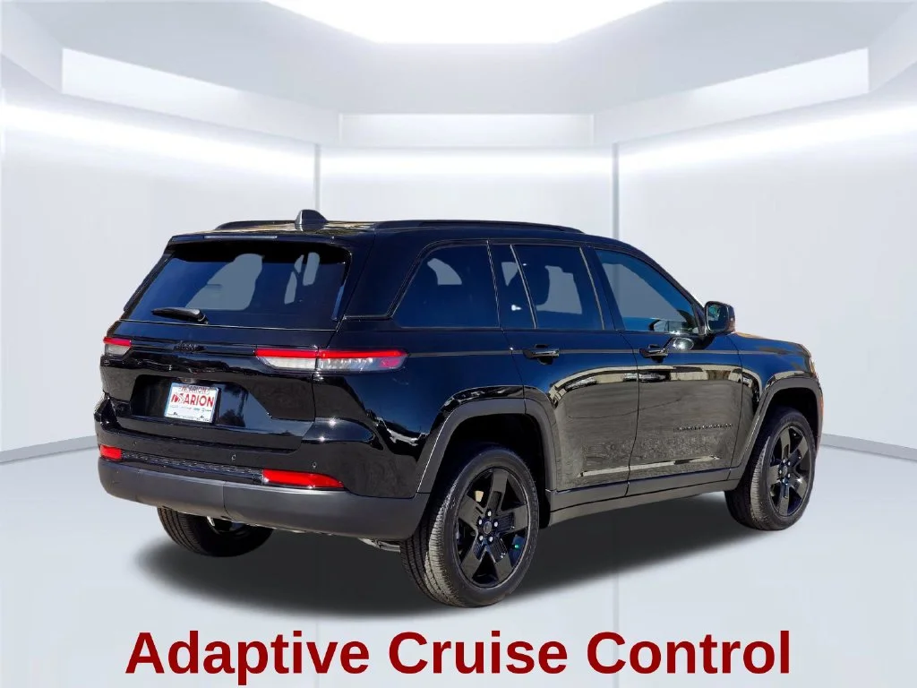 New 2027 Black Jeep Laredo X image 20