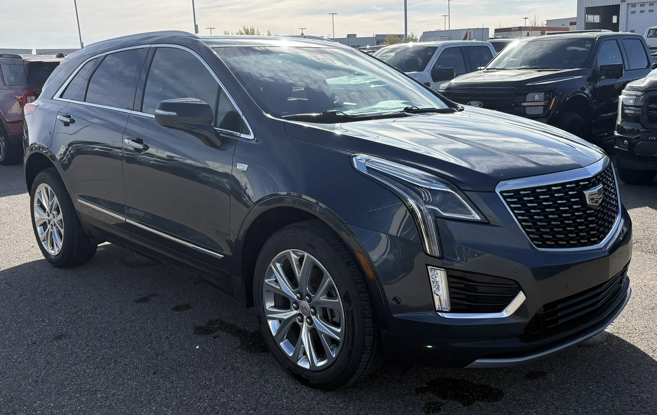 Used 2020 Shadow Metallic Cadillac PREMIUM LUXURY AW AWD **New Arrival** image 7