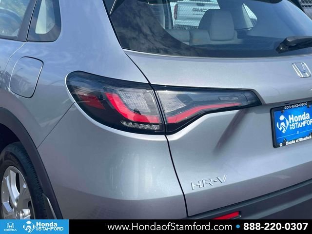 Certified Used 2023 Lunar Silver Metallic Honda LX image 10