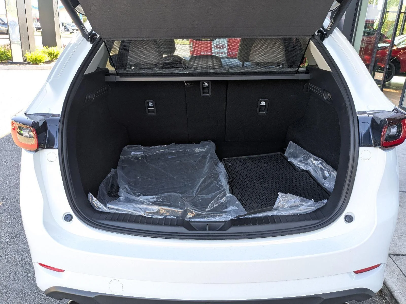 2025 Mazda CX-5 S Preferred package - Photo 10
