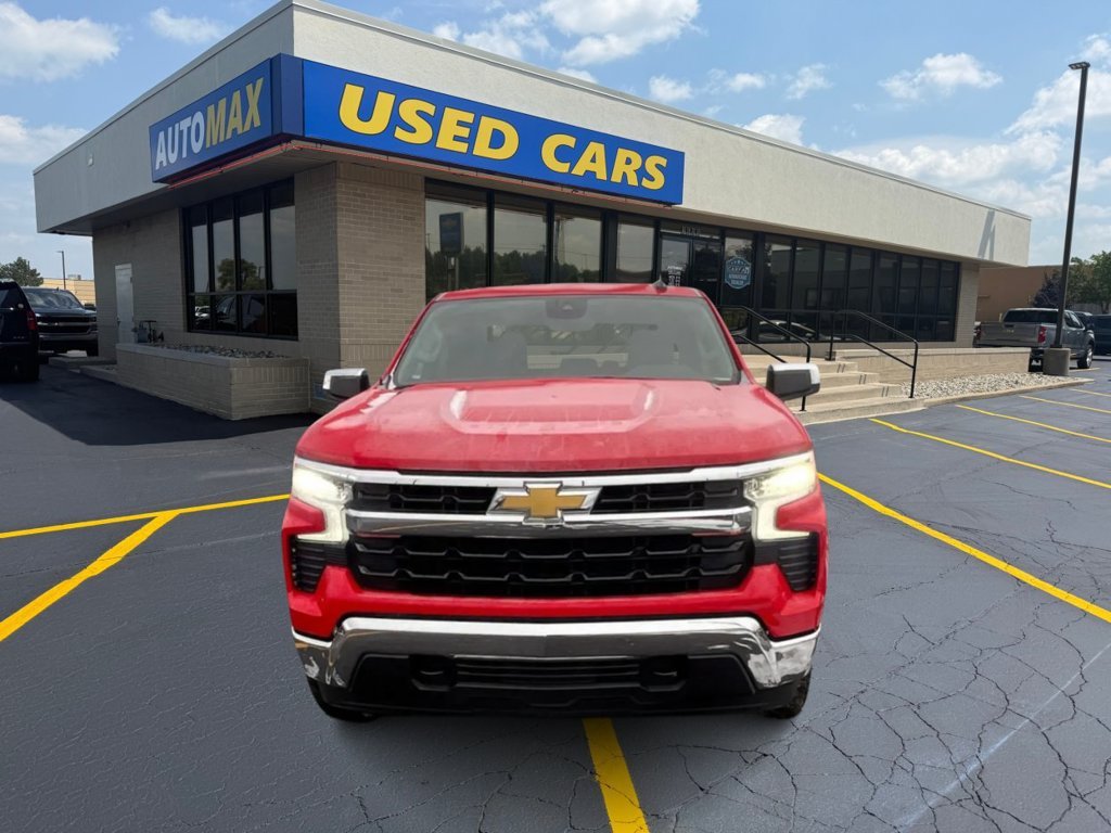 2025 Chevrolet Silverado 1500 LT - Photo 3