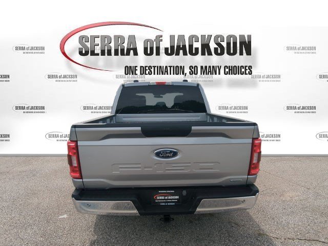 Used 2023 Iconic Silver Metallic Ford XLT image 8