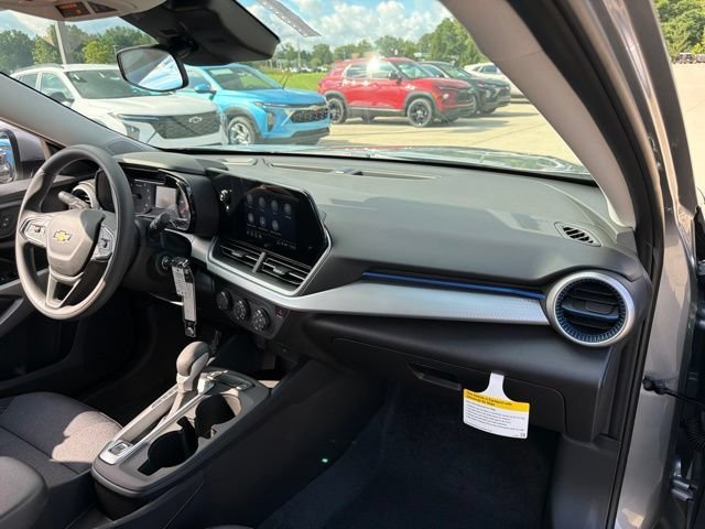 2026 Chevrolet Trax LS - Photo 30