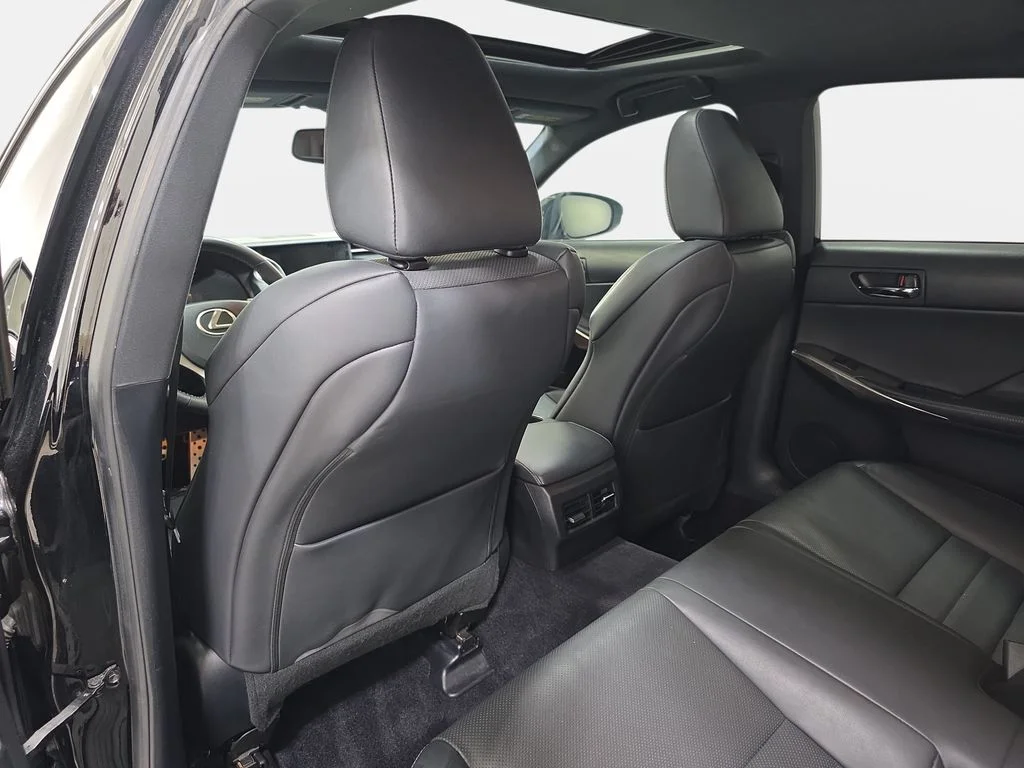 Used 2014 Obsidian Lexus 350 image 12