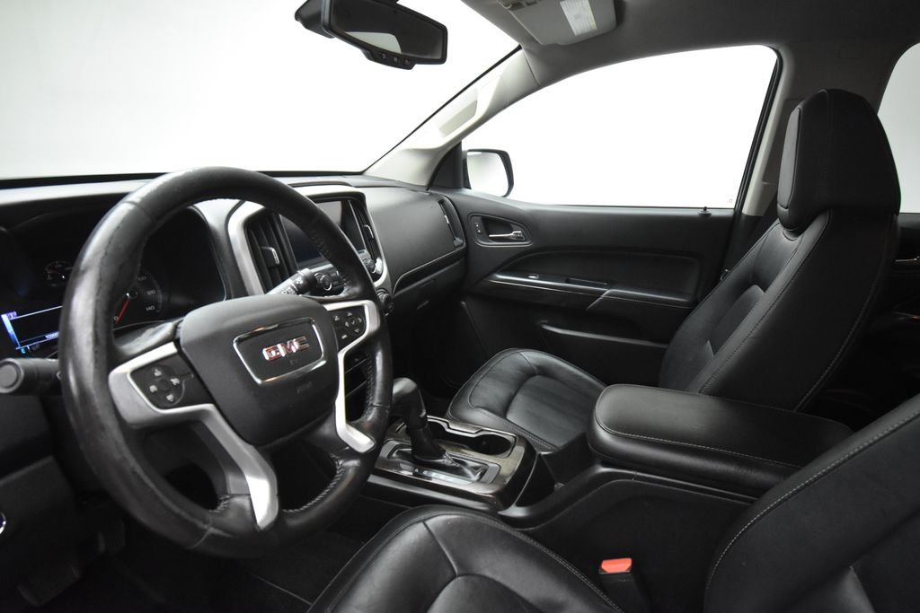 Used 2018 Gray GMC SLT image 6