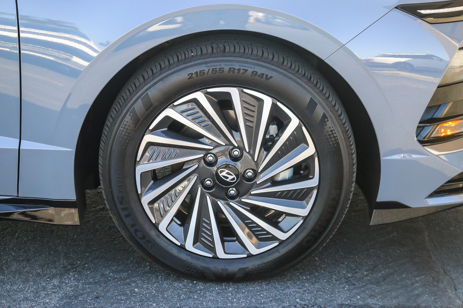 Certified Used 2025 Transmission Blue Hyundai SEL image 12