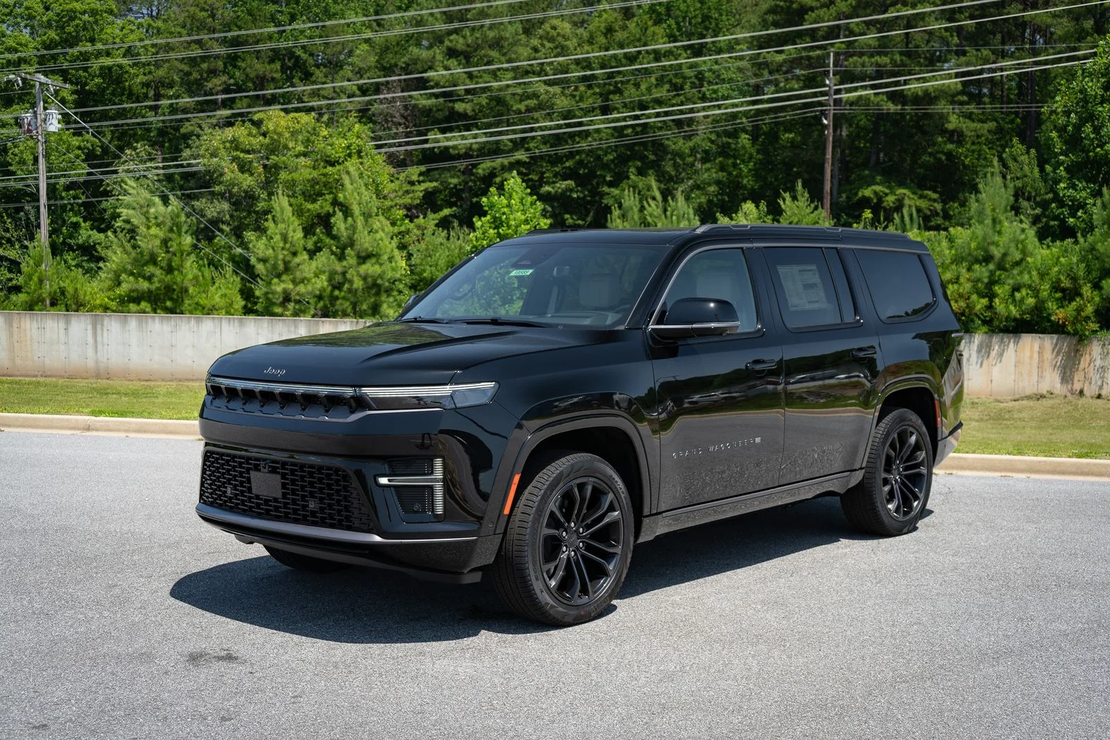 New 2026 High Gloss Black Exterior Paint Jeep Summit Obsidian image 10