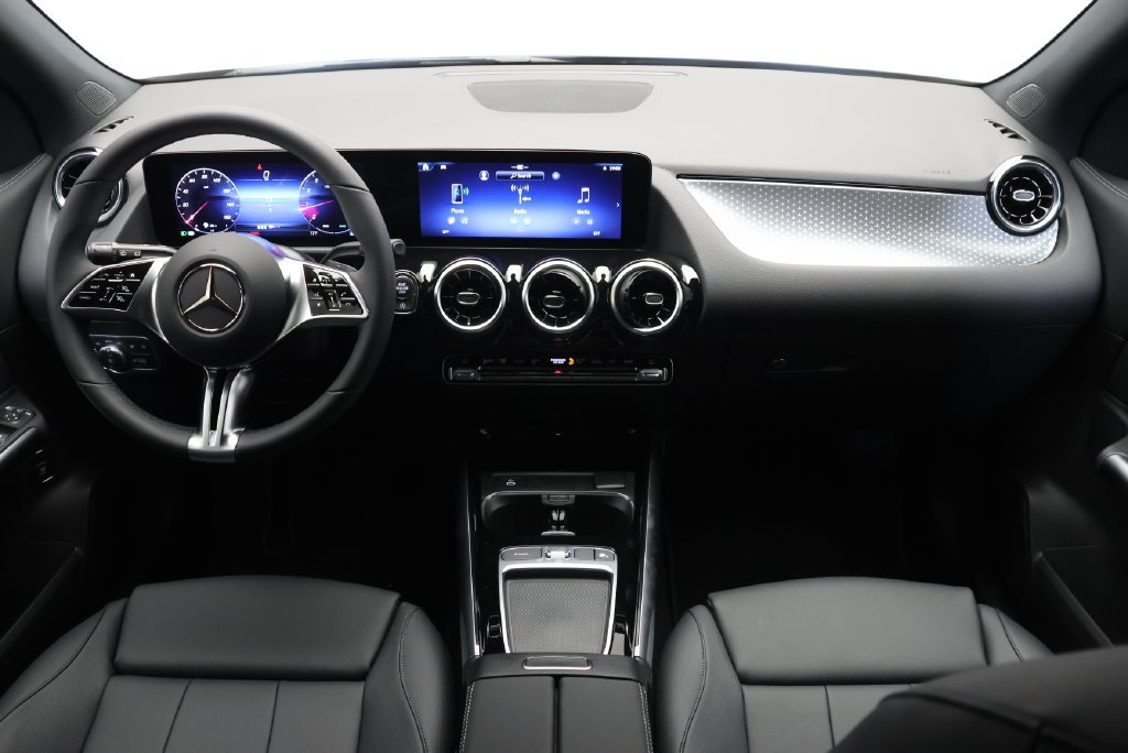 New 2026 Night Black Mercedes-Benz GLA 250 image 17