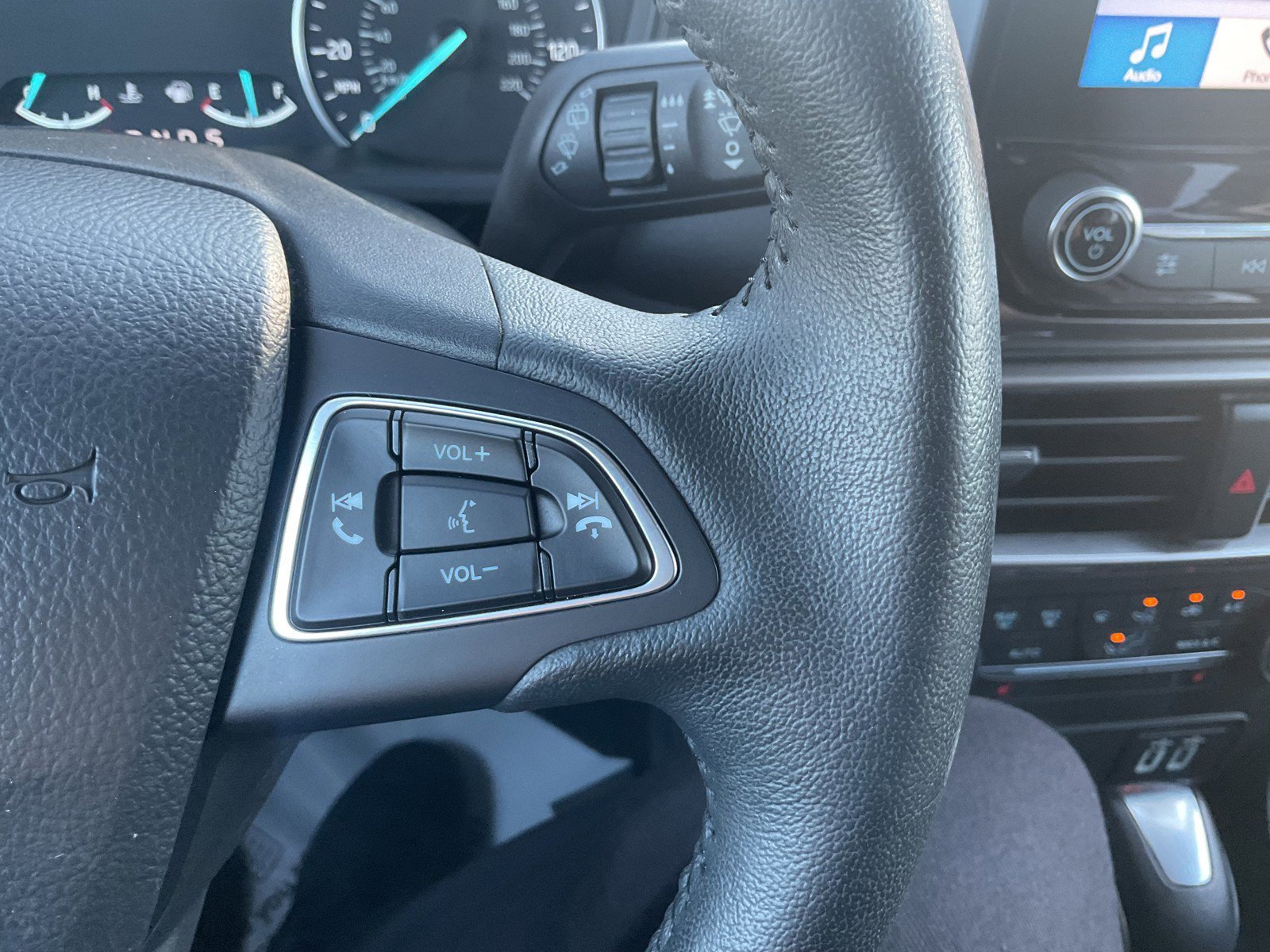 Used 2019 Ruby Red Metallic Ford SE image 22