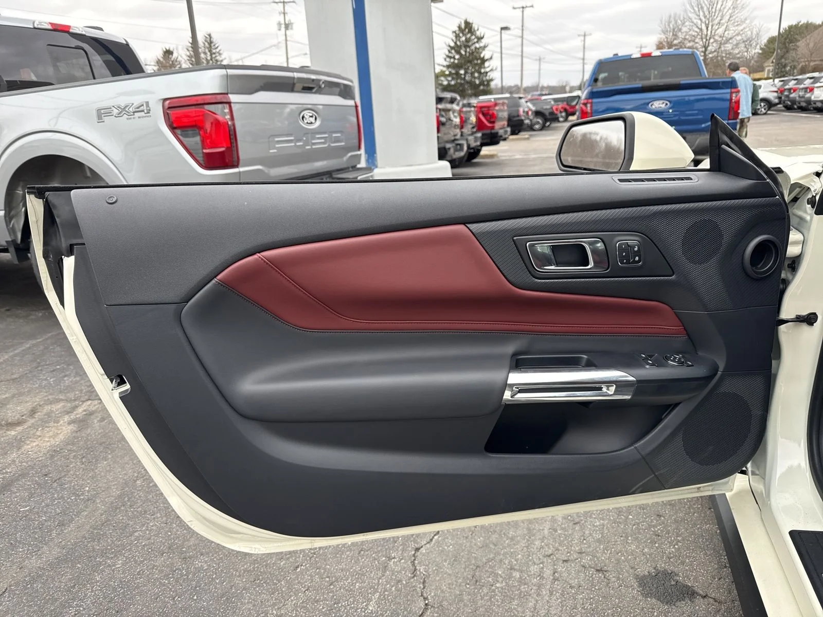 2025 Ford Mustang GT Premium Fastback - Photo 23