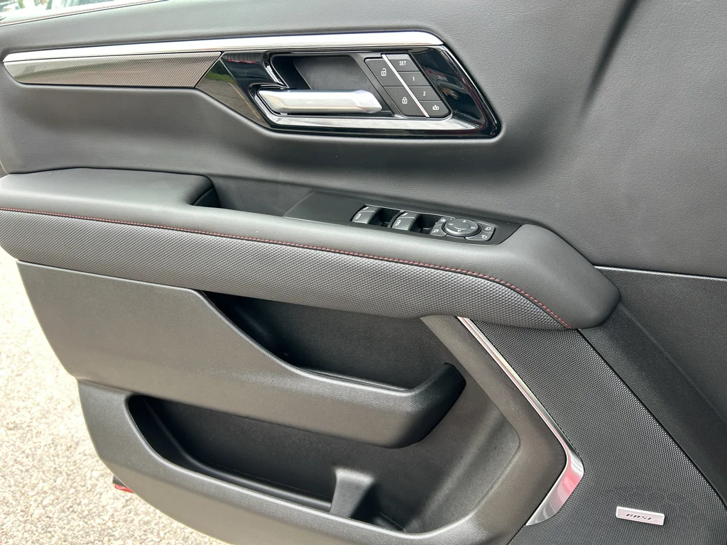 2026 Chevrolet Tahoe RST - Photo 16