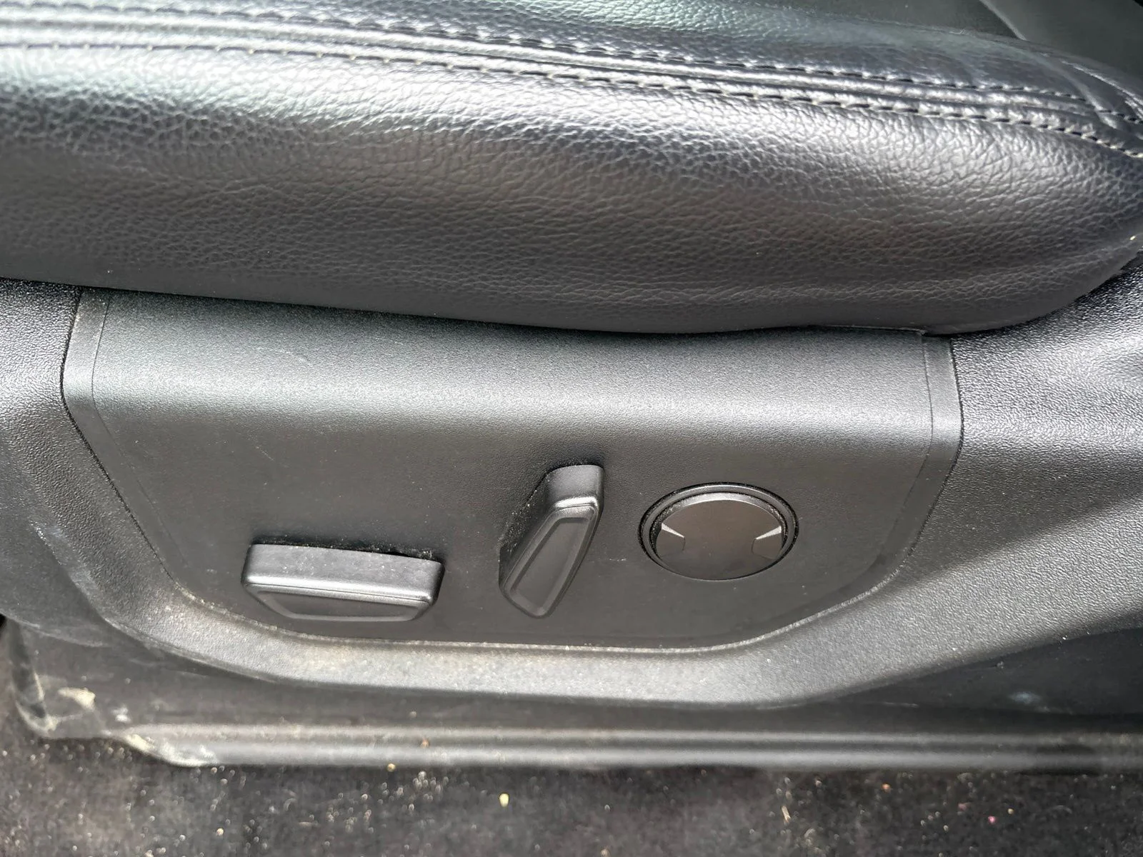 Used 2020 White Ford XLT image 8