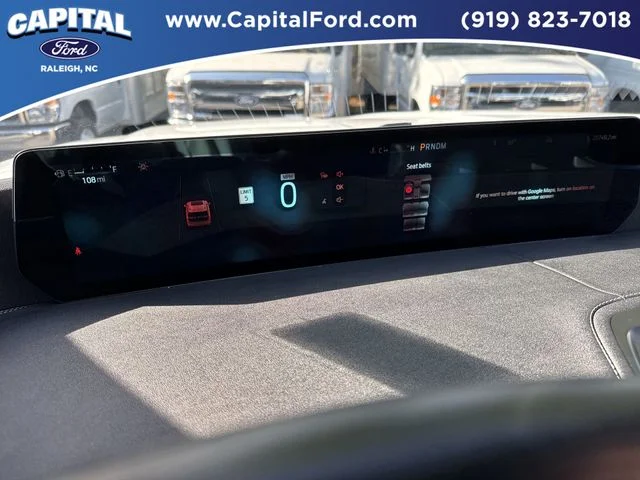 Used 2025 White Ford Platinum image 27