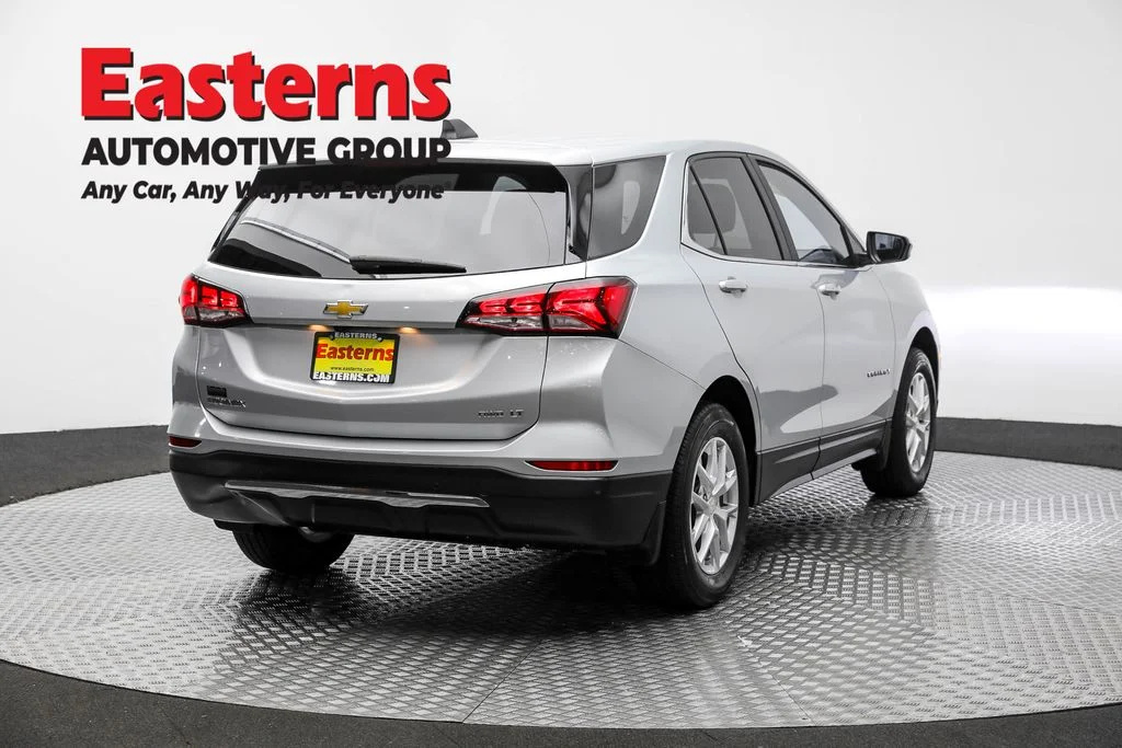 Used 2022 Silver Chevrolet LT image 5