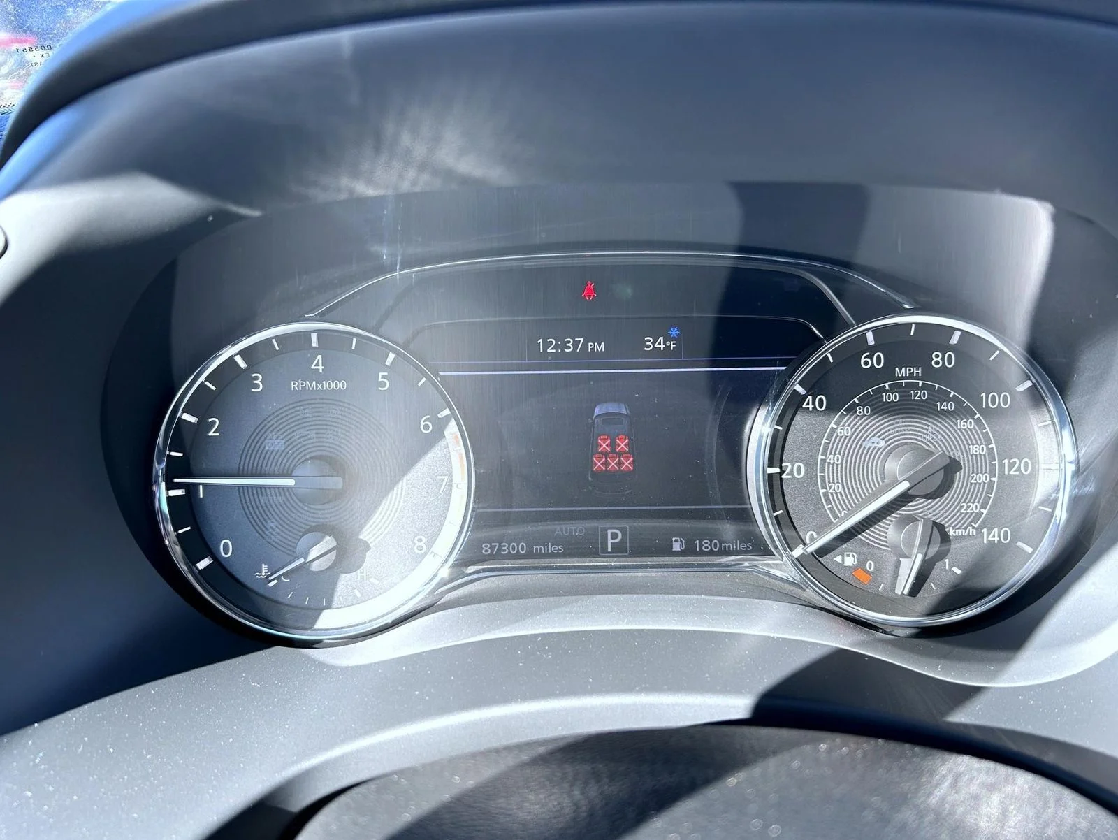 Used 2021 Silver INFINITI LUXE image 14