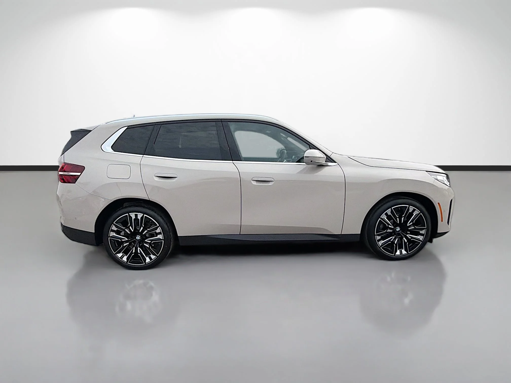 New 2026 Dune Grey Metallic BMW 30 xDrive image 2