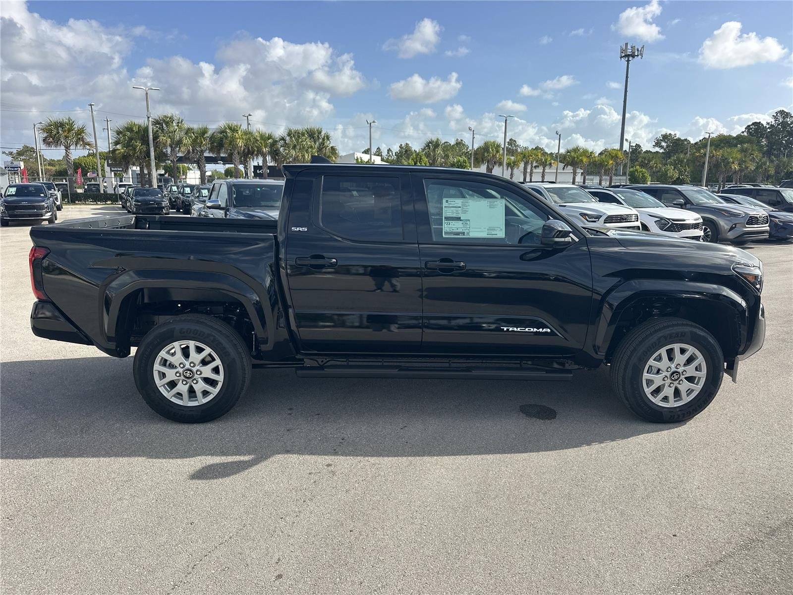 View vehicle photo 2