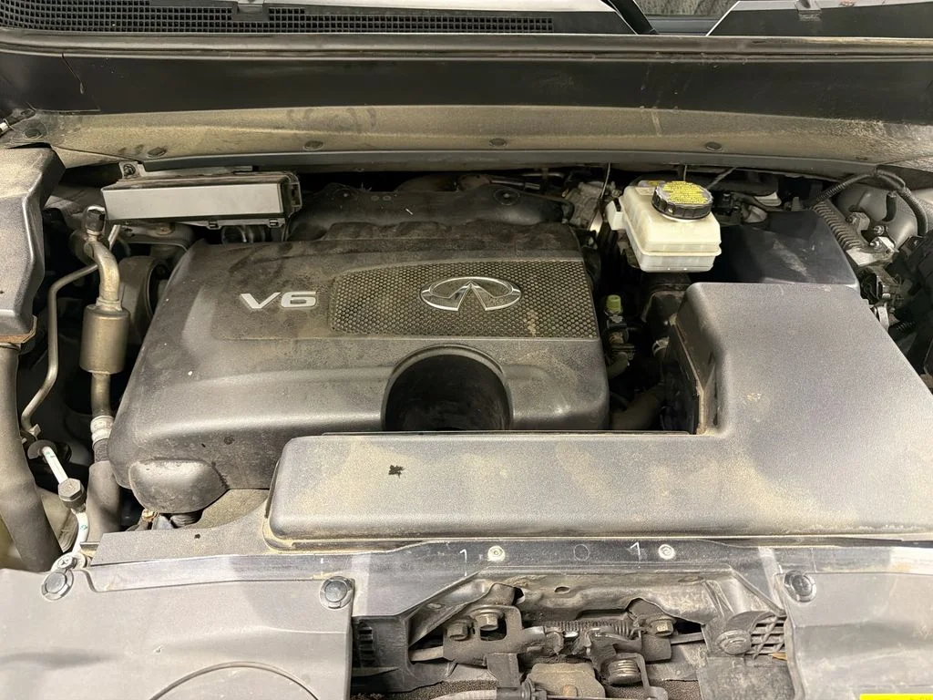 Used 2019 Liquid Platinum INFINITI LUXE image 32
