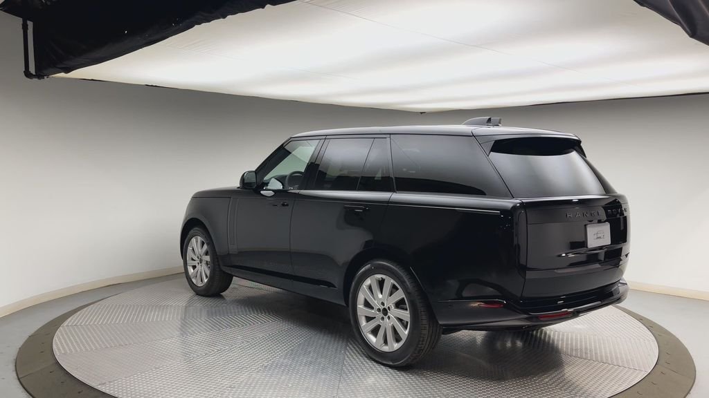 New 2026 Santorini Black Land Rover SE image 4