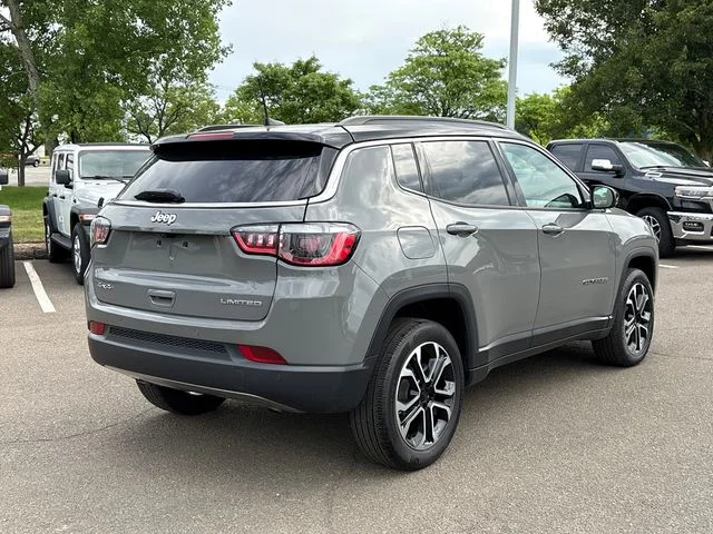 Used 2024 Gray Jeep Limited image 2