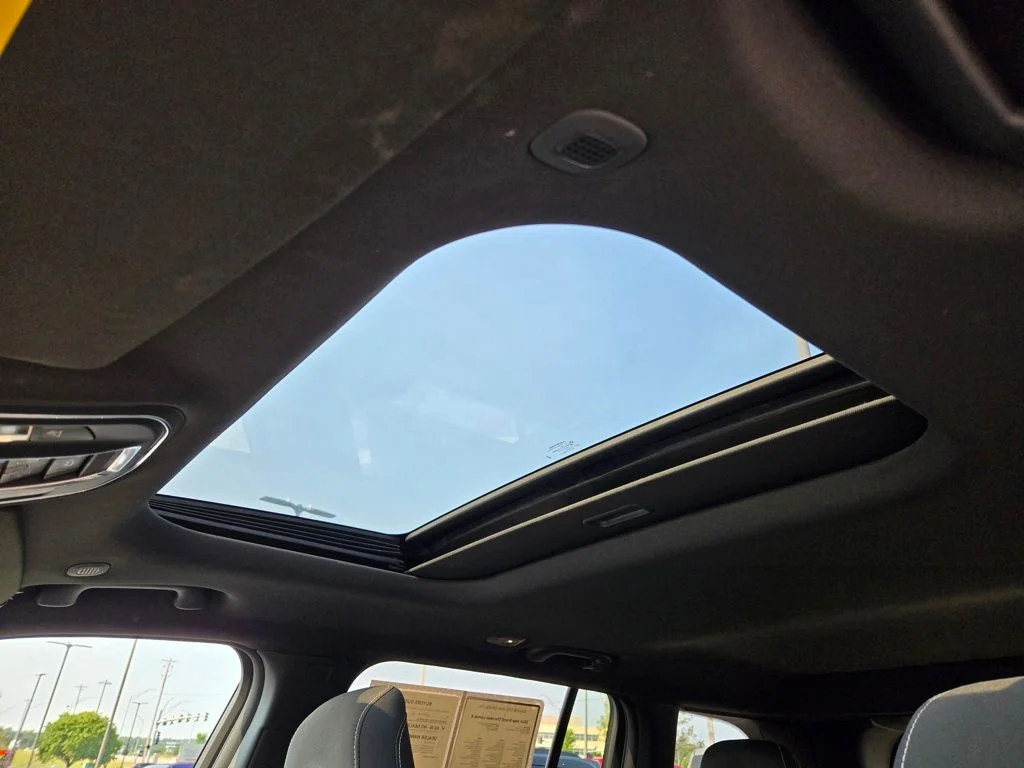 Used 2024 Black Jeep Laredo X image 28