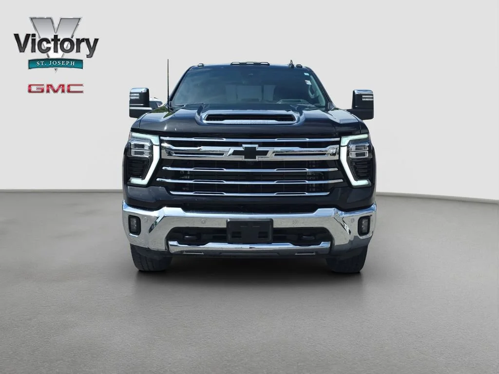 Used 2024 Chevrolet Silverado 3500HD LTZ with VIN 2GC4YUEY1R1263003 for sale in Kansas City