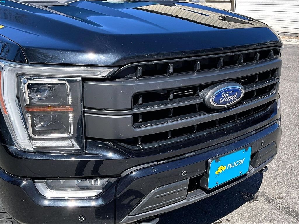 Used 2023 Black Metallic Ford Lariat image 32