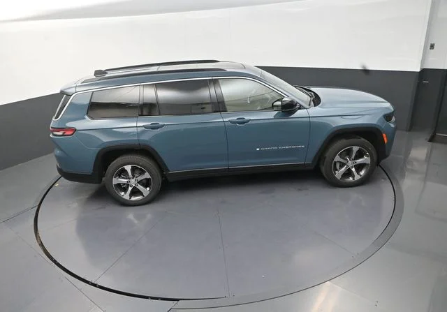 New 2026 Steel Blue Exterior Paint Jeep Limited image 18