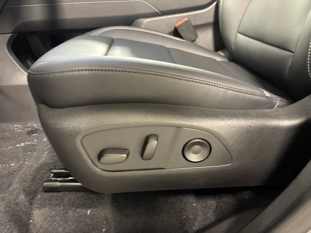 2026 GMC Acadia Elevation - Photo 24