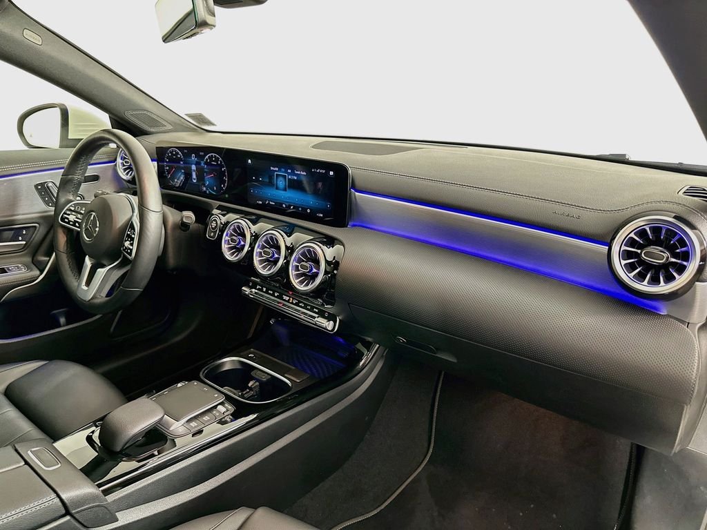 Used 2022 White Mercedes-Benz CLA 250 image 29