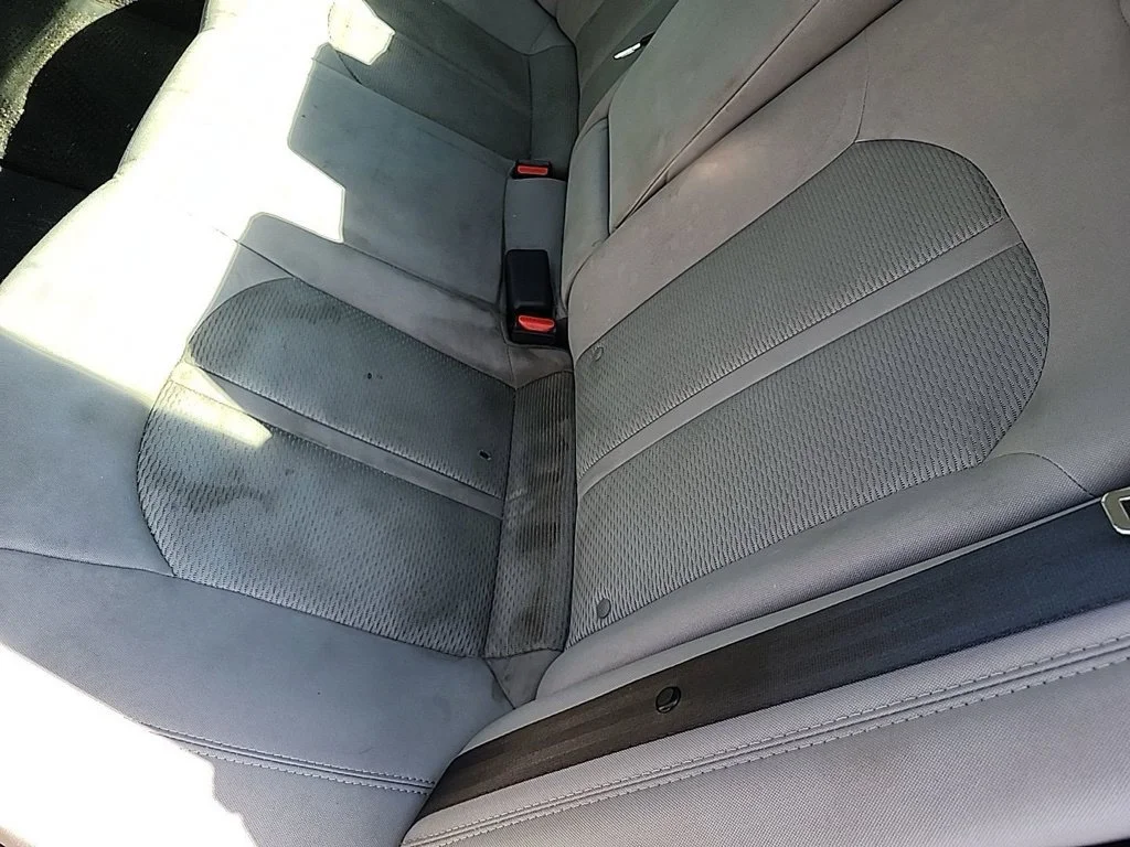 Used 2019 Silver Hyundai SE image 33