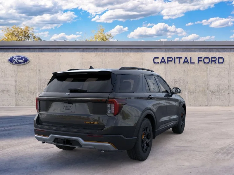 New 2026 Agate Black Metallic Ford Tremor® image 33