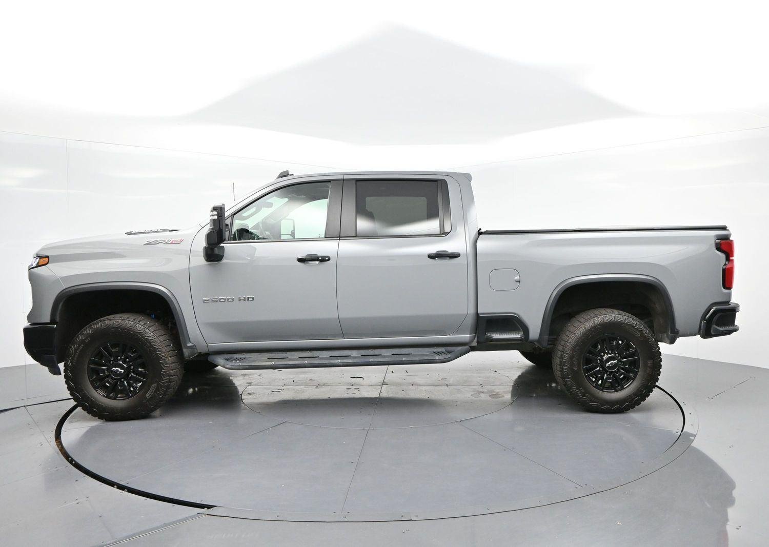 Used 2025 Slate Gray Metallic Chevrolet ZR2 image 8