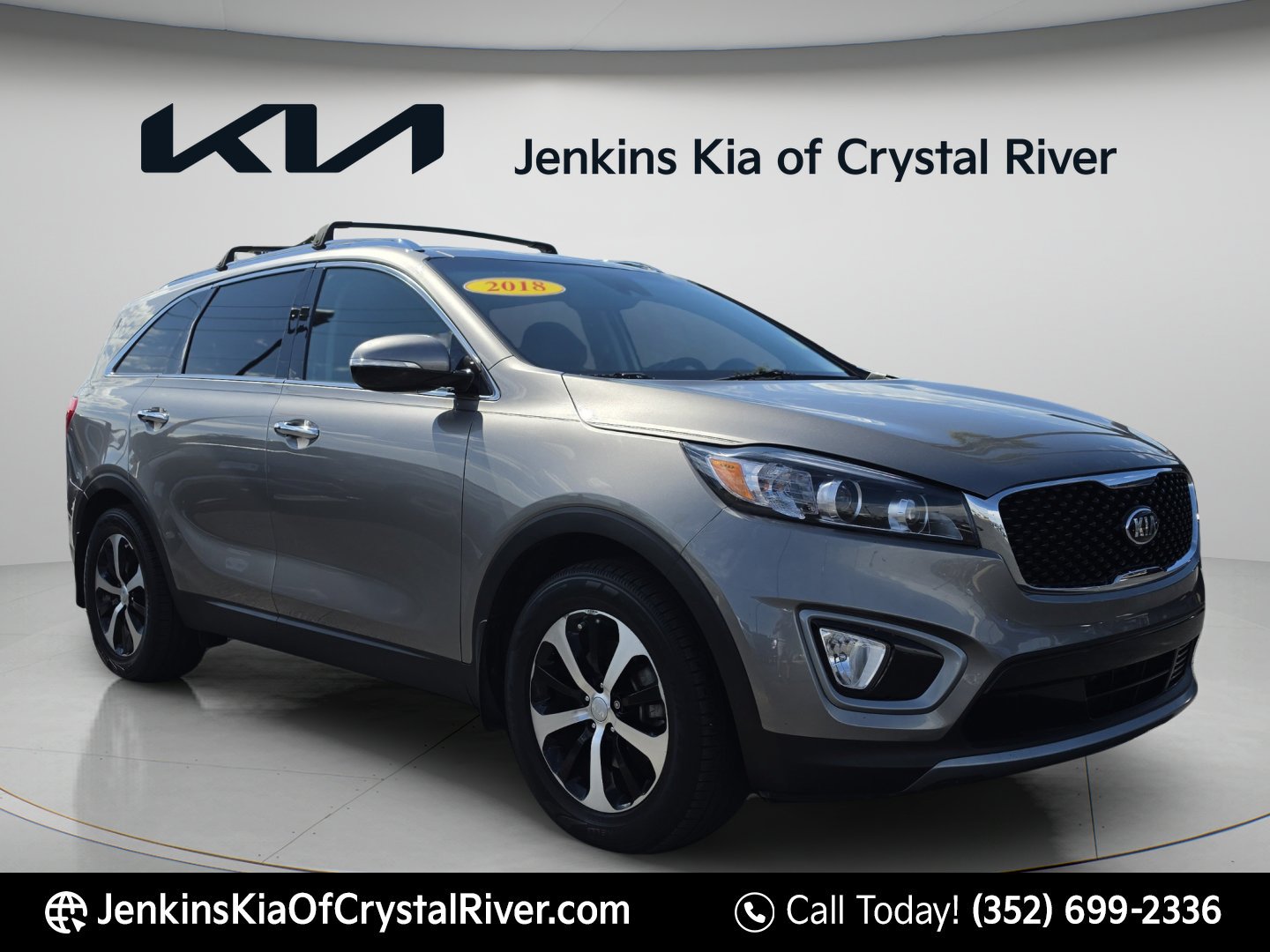 Used 2018 Titanium Silver Kia EX V6 image 1