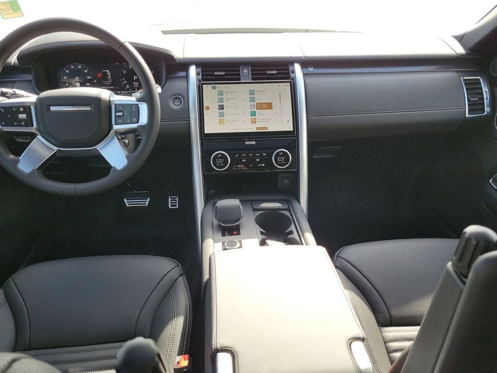 New 2025 Lantau Bronze Land Rover Metropolitan Edition image 17