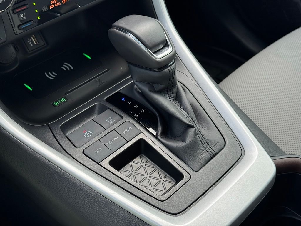 Used 2025 Beige Toyota Limited image 32