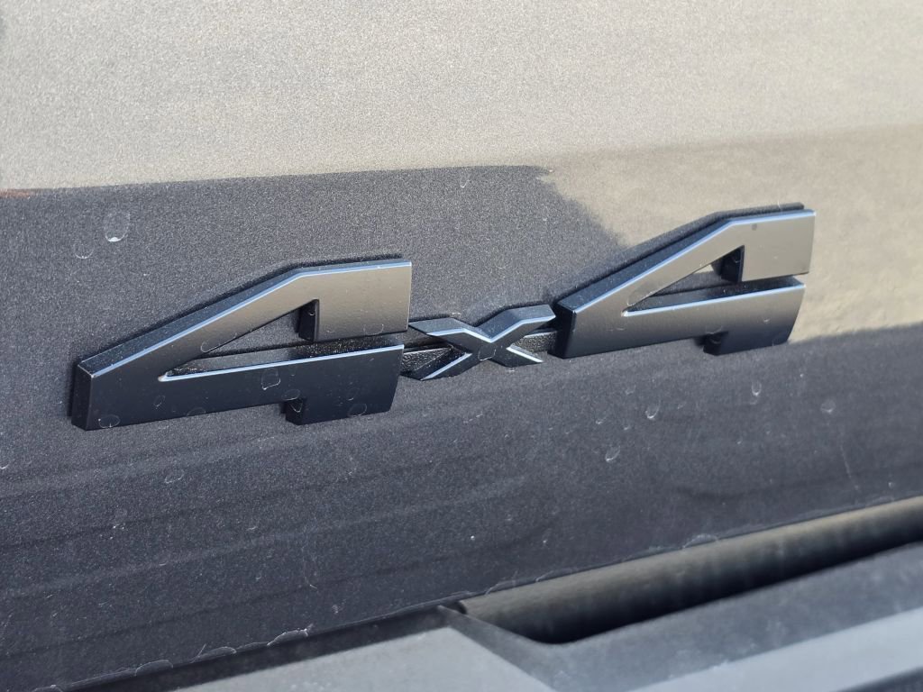 New 2026 Magnetic Gray Metallic Toyota Platinum image 27