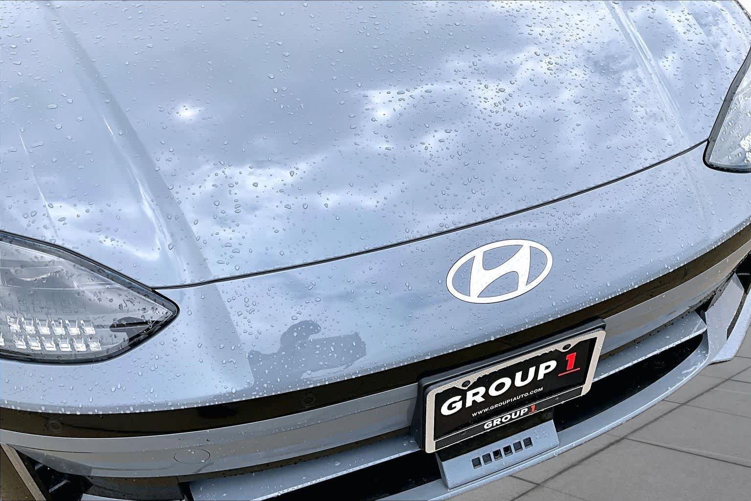 Certified Used 2024 Transmission Blue Hyundai SE image 27