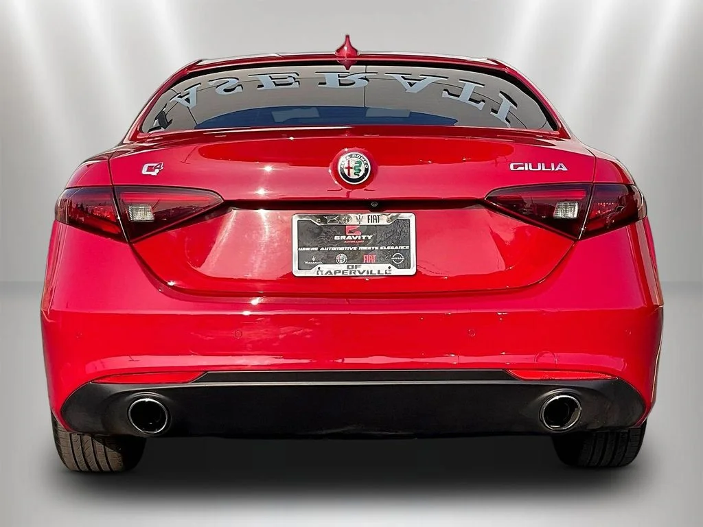 Used 2017 Rosso Alfa Alfa Romeo Base image 5